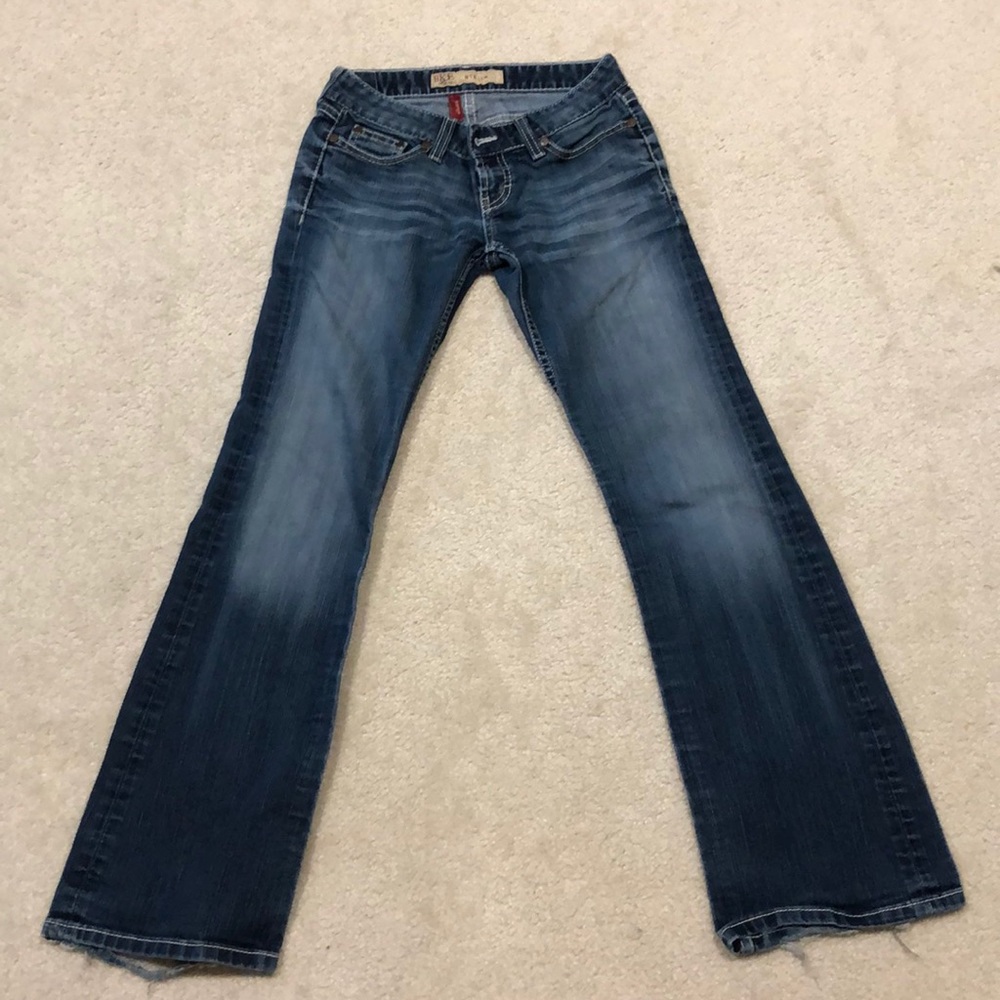 Blue Jeans with wide cut bottoms